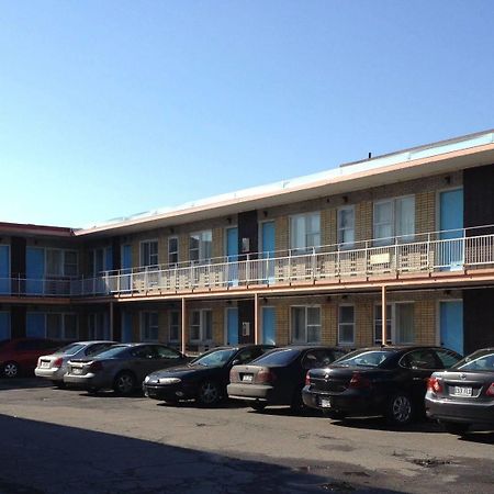 Motel Saint-Jacques มอนทรีอัล ภายนอก รูปภาพ
